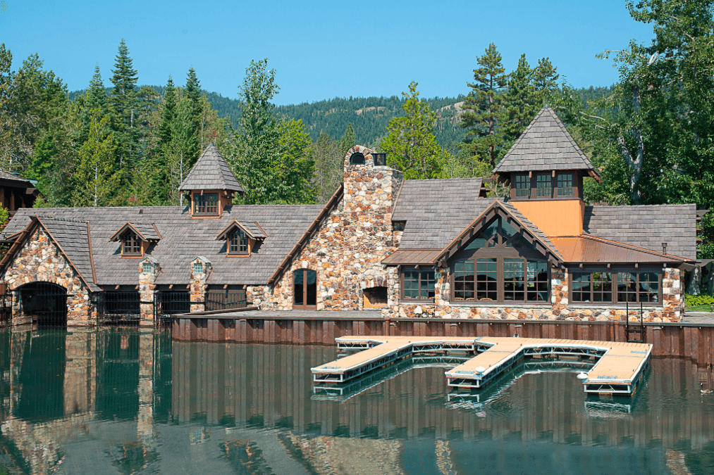 Snow Guards on the Historic Fleur Du Lac Estates