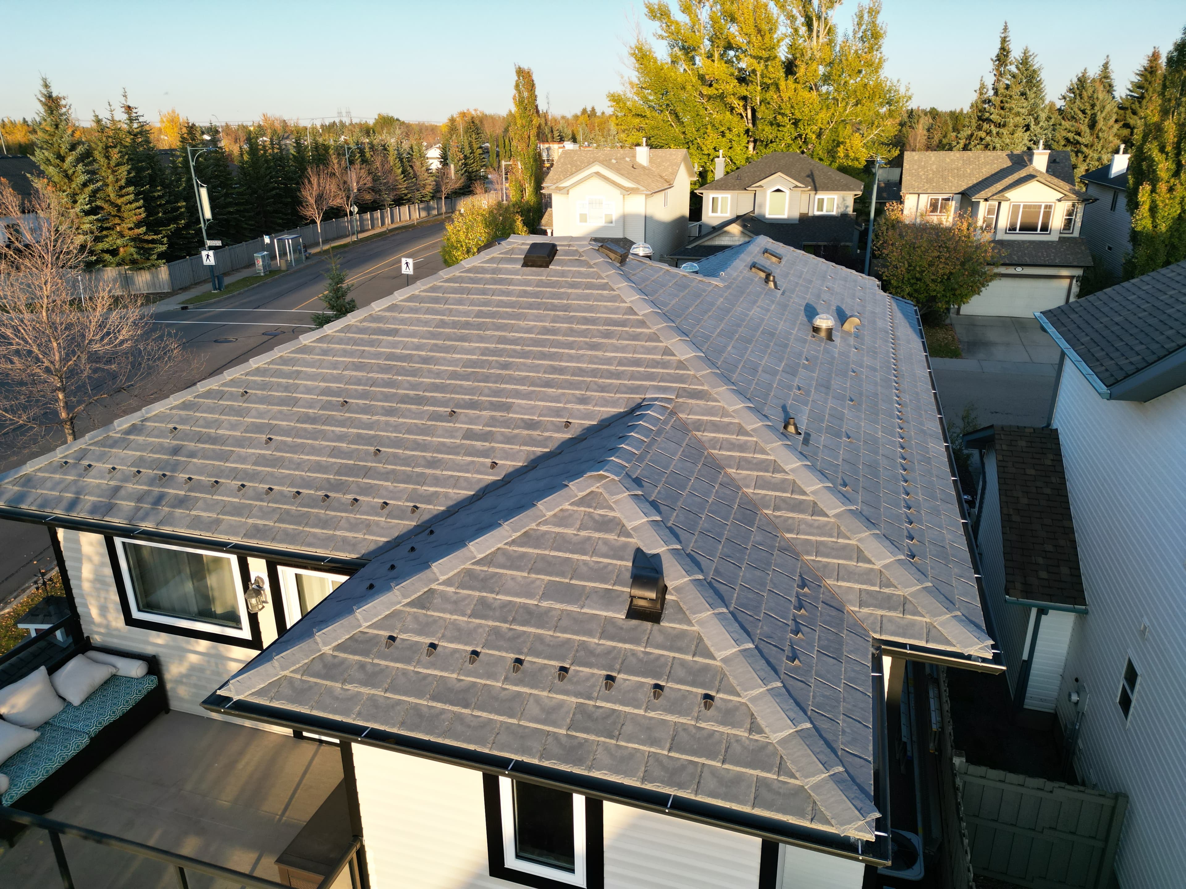 Canadian Siding Contractor Uses ST9 Snow Guards
